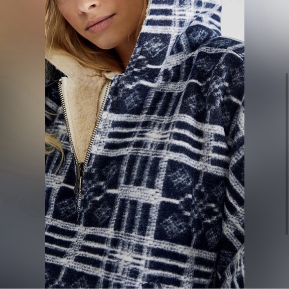 Free People Miss You Poncho - NWOT - Picture 3 of 9